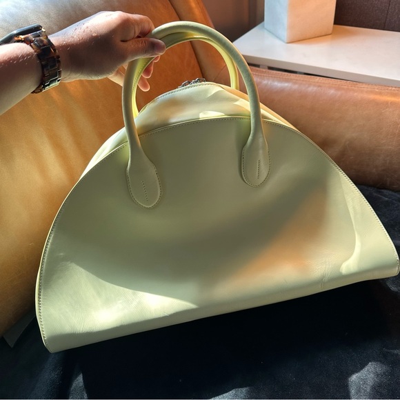 Calvin Klein runway designer collection leather yellow bowling bag studio luxury - Picture 6 of 17